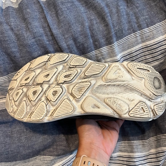 Hoka Clifton 9 Size 7, EUC! - Picture 6 of 8